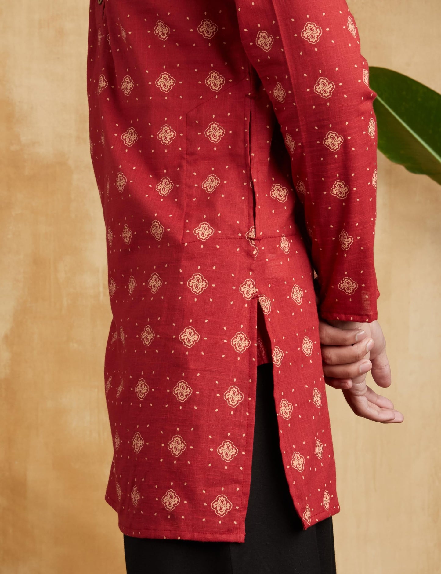 Amazon Brand - Symbol Cotton Men's Mid Length Regular Fit Kurta 37"_Sy-A23-Mna-Mkt-335_Red_XL